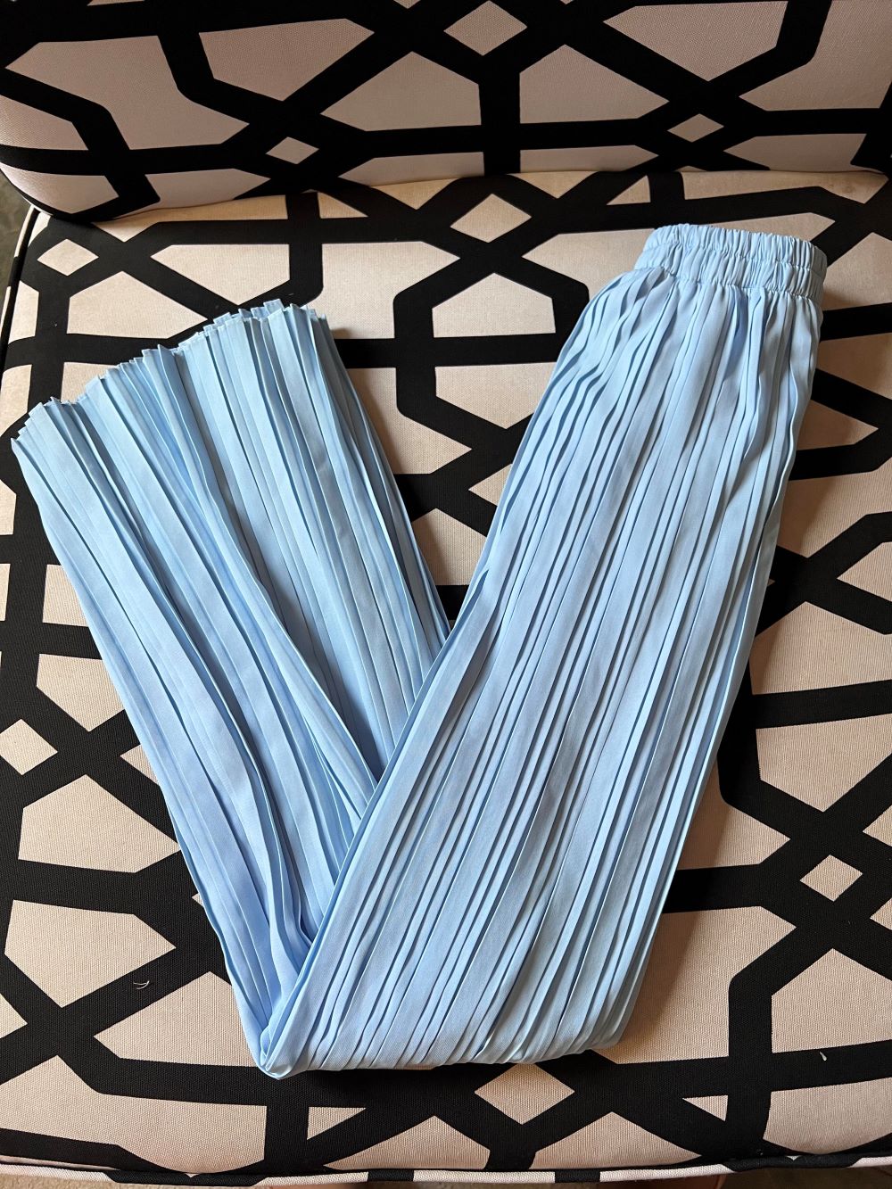 Pleated skirt made from imported crepe fabric (Baby Blue) - Image 3