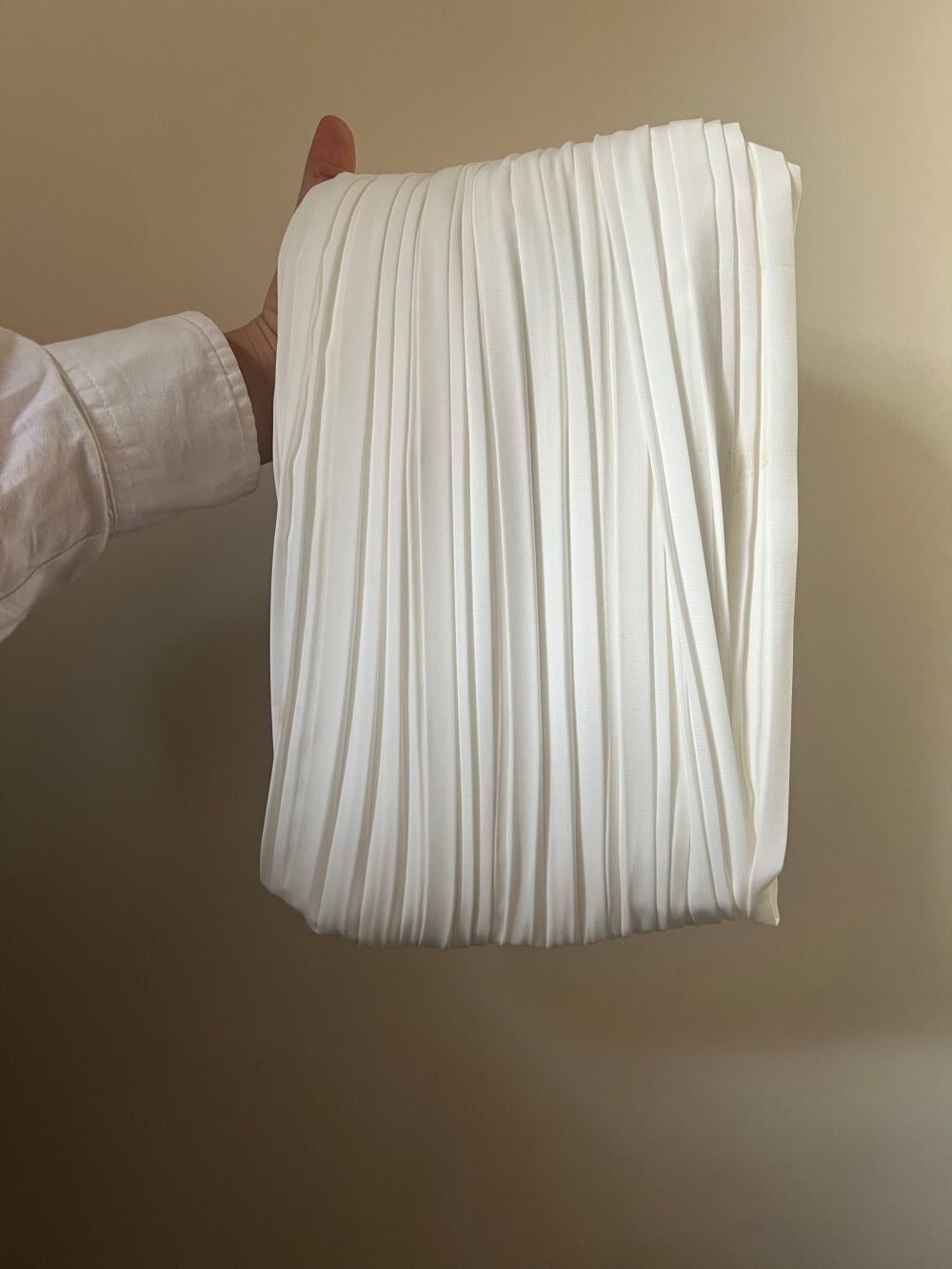 Pleated skirt made from imported crepe fabric (Off White) - Image 8