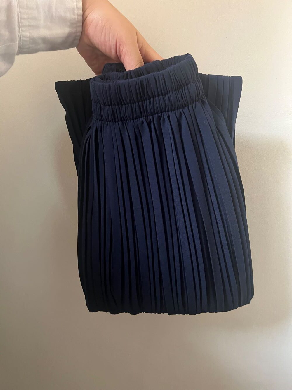 Pleated skirt made from imported crepe fabric (Navy) - Image 8