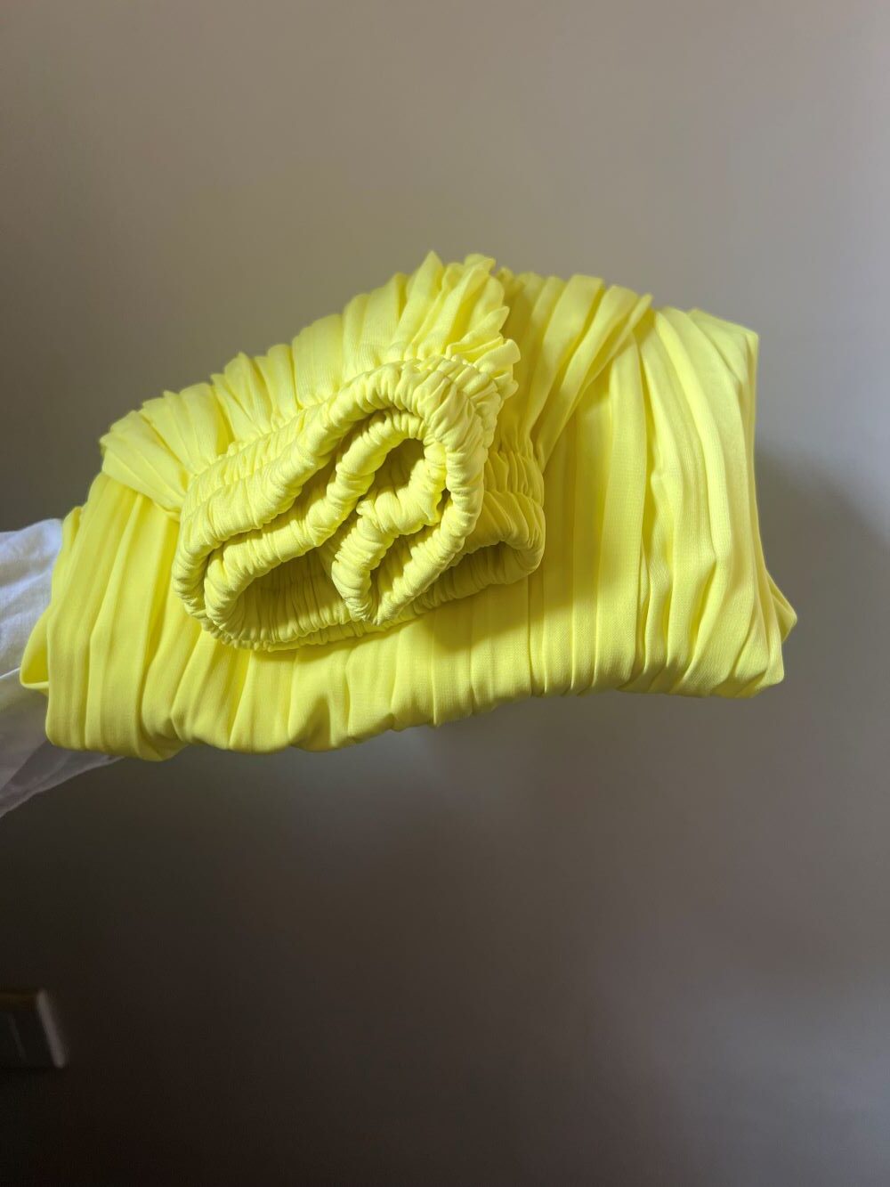 Pleated skirt made from imported crepe fabric (Yellow) - Image 2