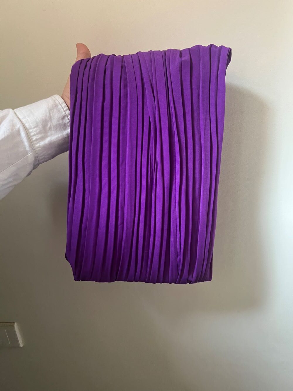 Pleated skirt made from imported crepe fabric (Banafsej) - Image 3