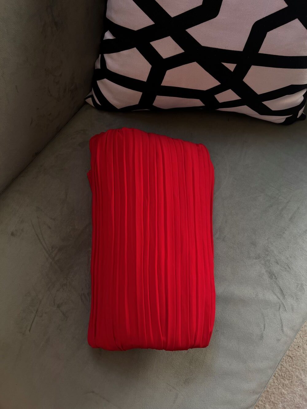 Pleated skirt made from imported crepe fabric (Red) - Image 4