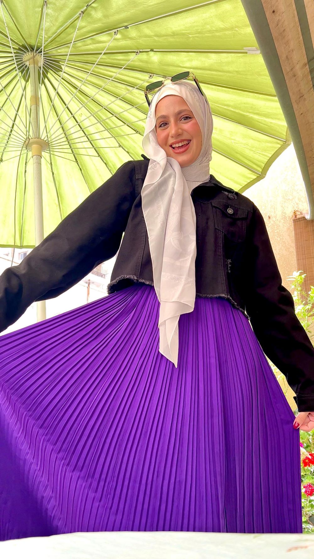 Pleated skirt made from imported crepe fabric (Banafsej)