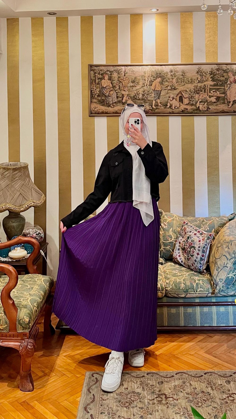 Pleated skirt made from imported crepe fabric (Banafsej) - Image 2