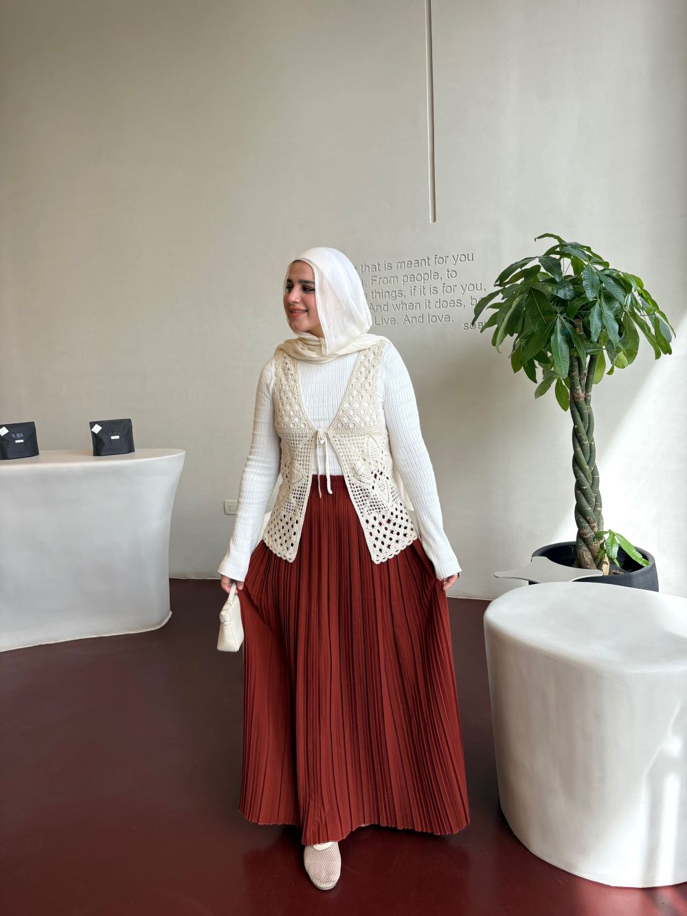 Pleated skirt made from imported crepe fabric (Topy)