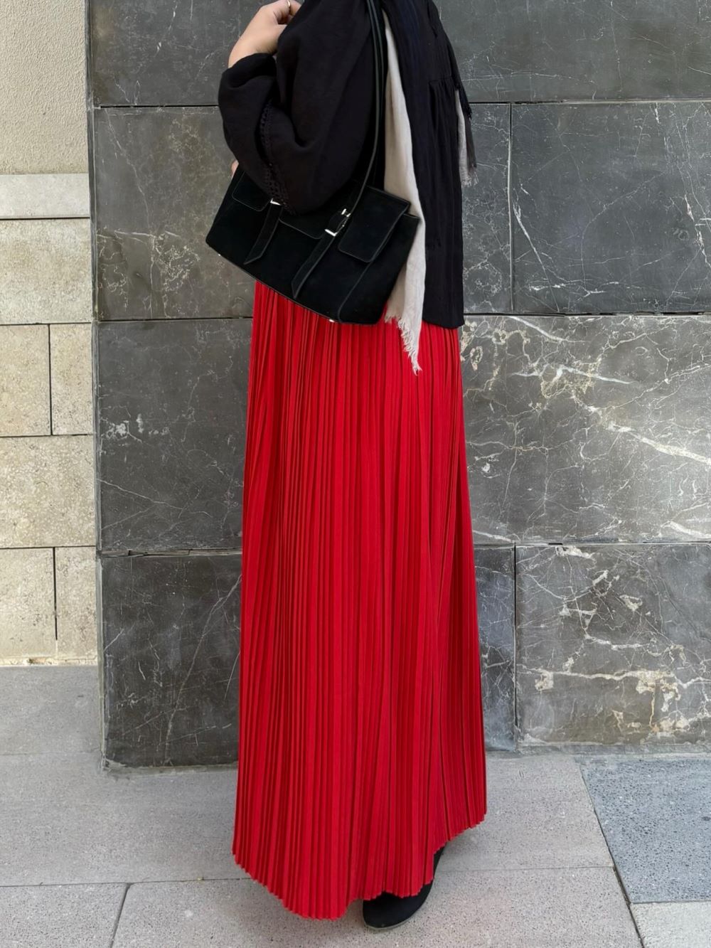 Pleated skirt made from imported crepe fabric (Red) - Image 2