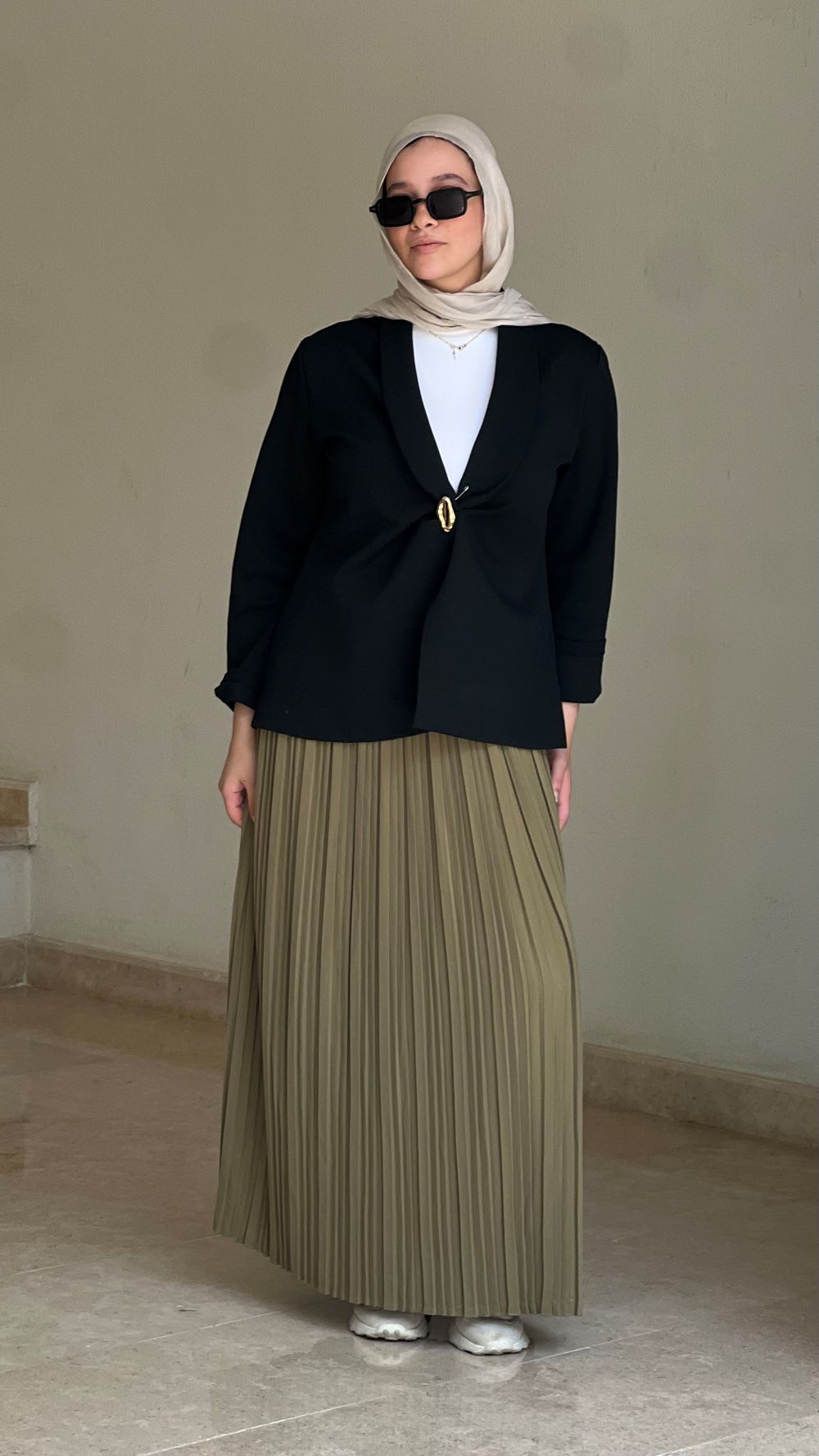 Pleated skirt made from imported crepe fabric (Light Olive)