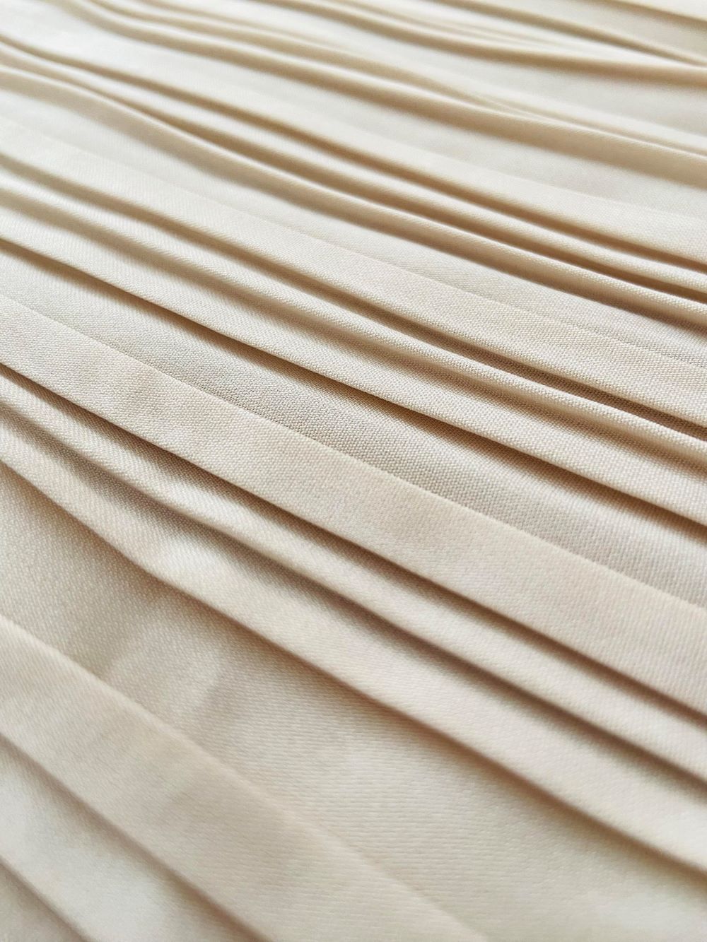 Pleated skirt made from imported crepe fabric (Beige) - Image 11