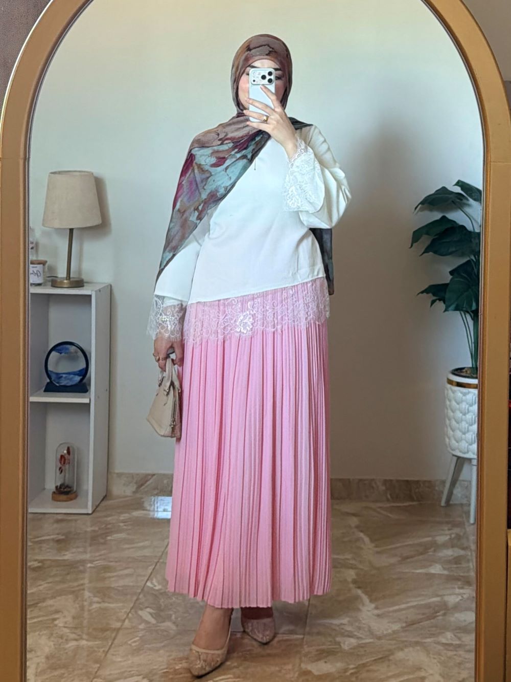 Pleated skirt made from imported crepe fabric (Pink) - Image 2