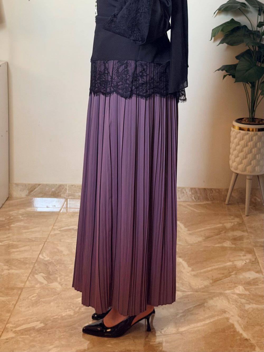 Pleated skirt made from imported crepe fabric (Smoky Cashmere Mauve) - Image 2