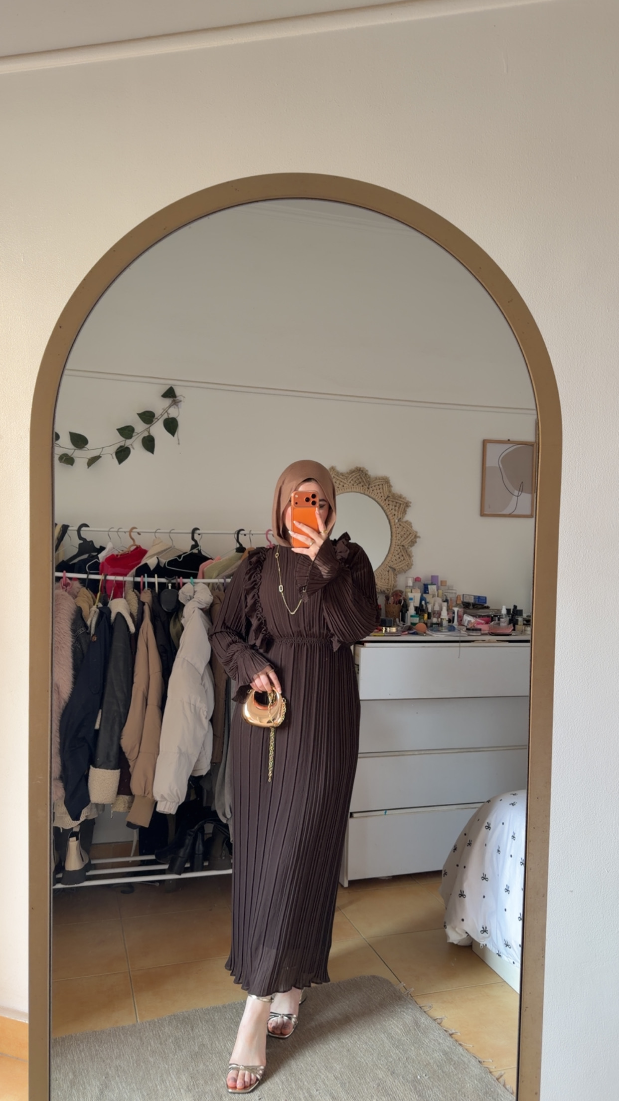 Pleated chiffon Dress with Separate Inner (Brown) - Image 5