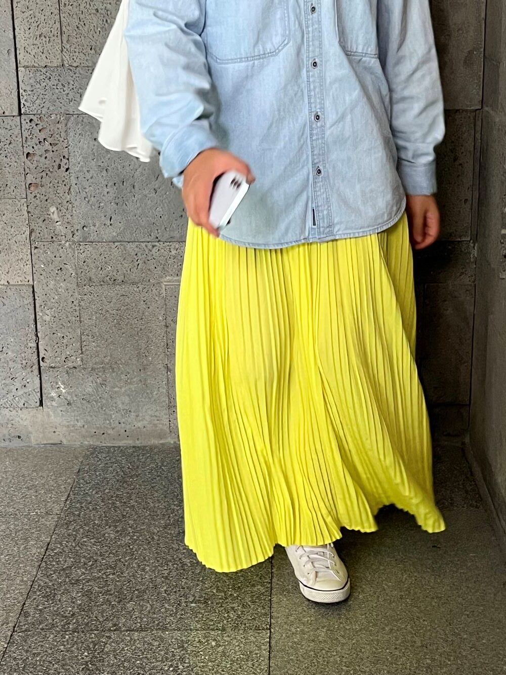 Pleated skirt made from imported crepe fabric (Yellow)