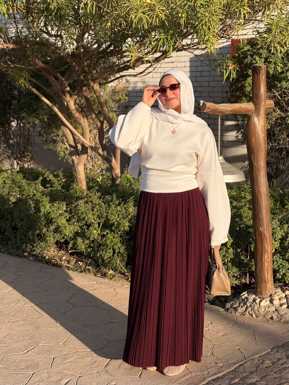 Pleated skirt made from imported crepe fabric (Burgundy) - Image 6