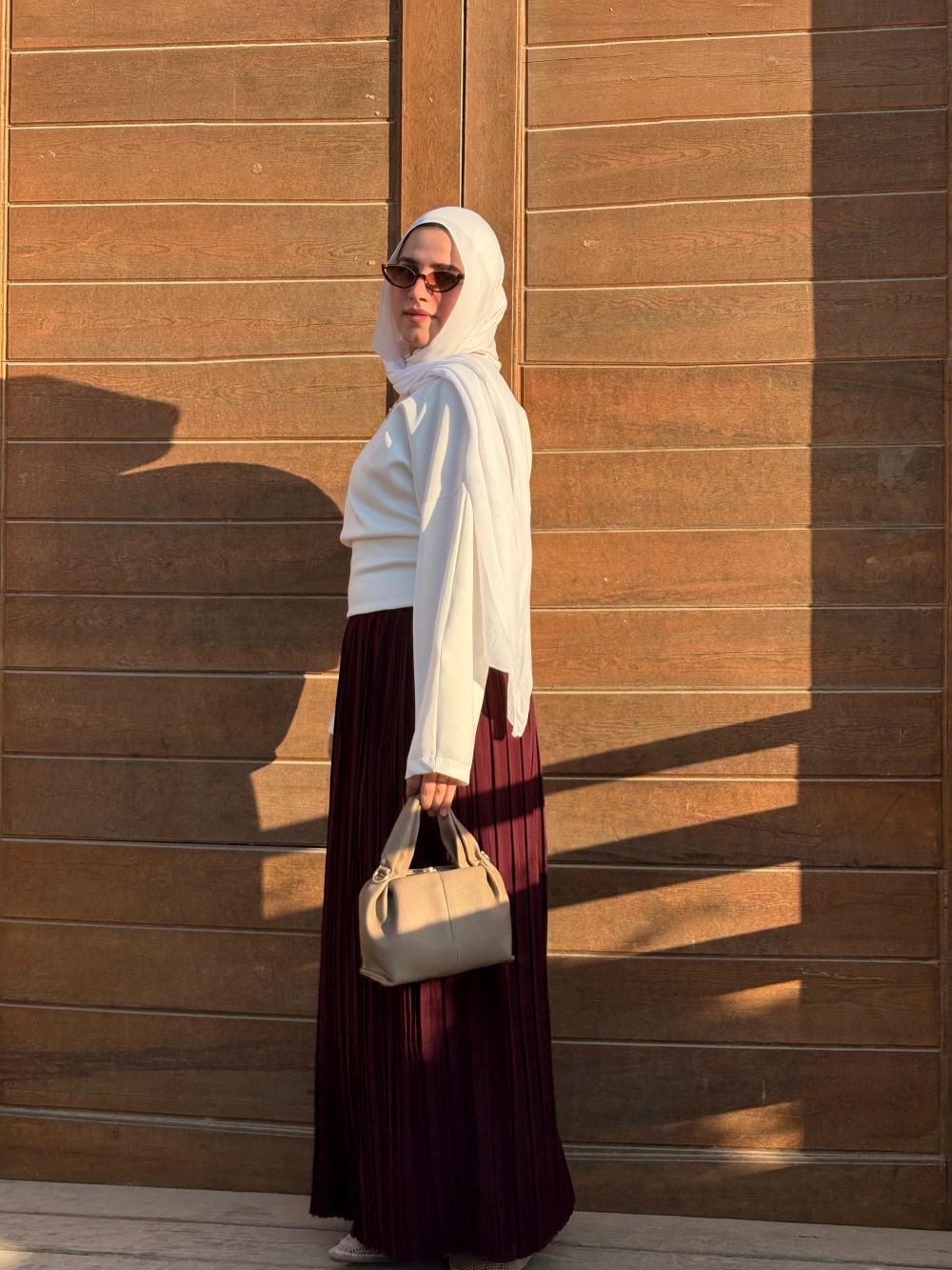 Pleated skirt made from imported crepe fabric (Burgundy) - Image 5
