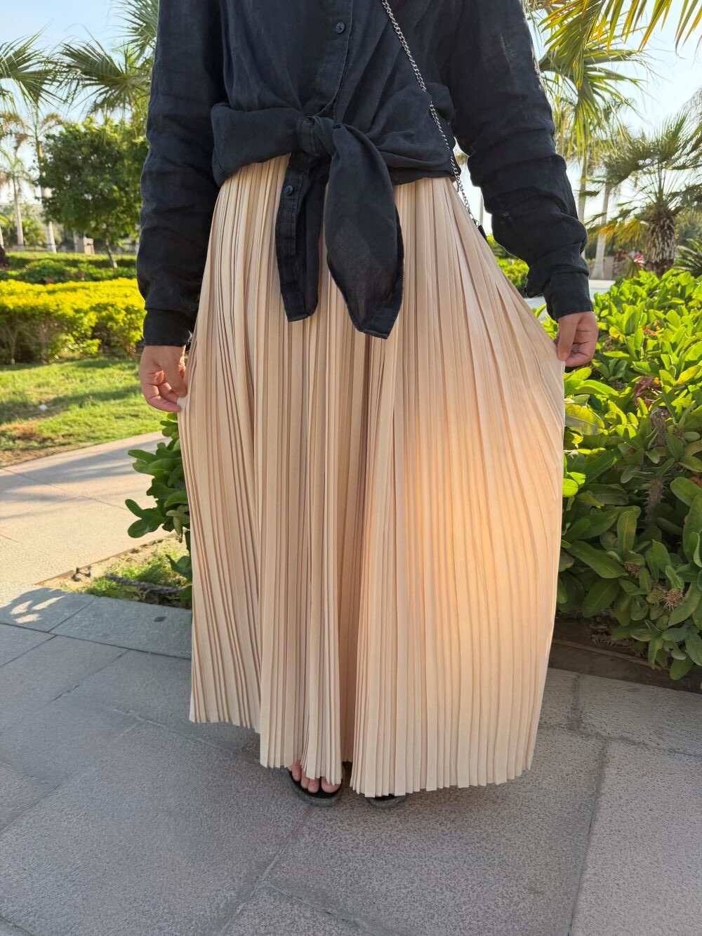 Pleated skirt made from imported crepe fabric (Beige) - Image 7