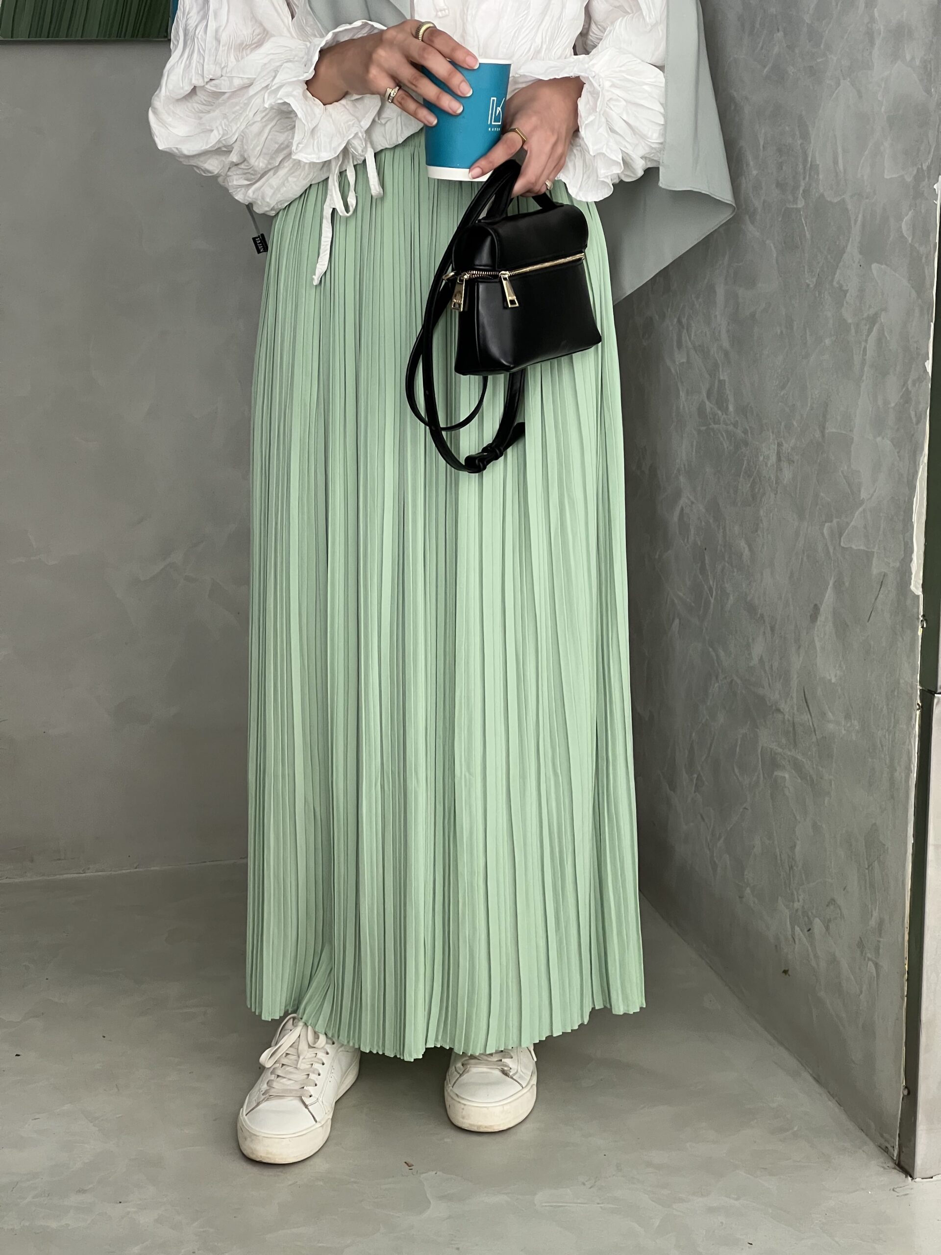Pleated skirt made from imported crepe fabric (Sage) - Image 4