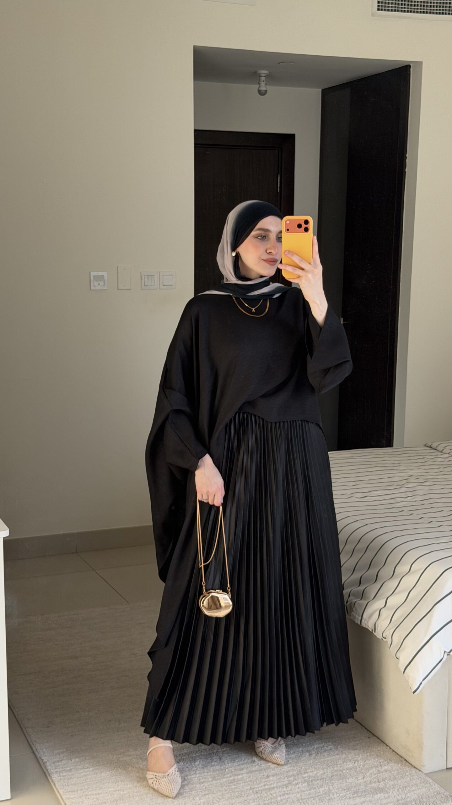Satan klosh pleated skirt (Black) - Image 2