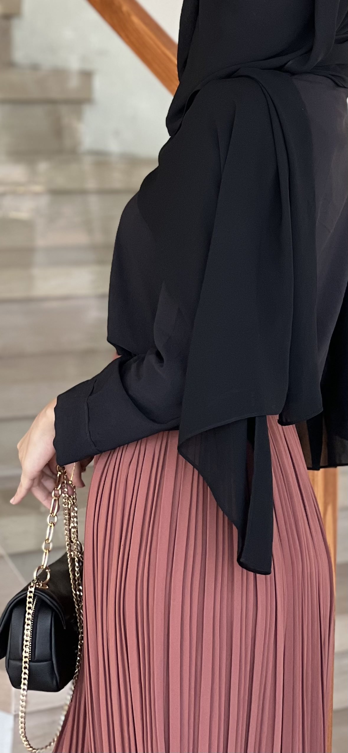 Pleated skirt made from imported crepe fabric (Dusty rose) - Image 4