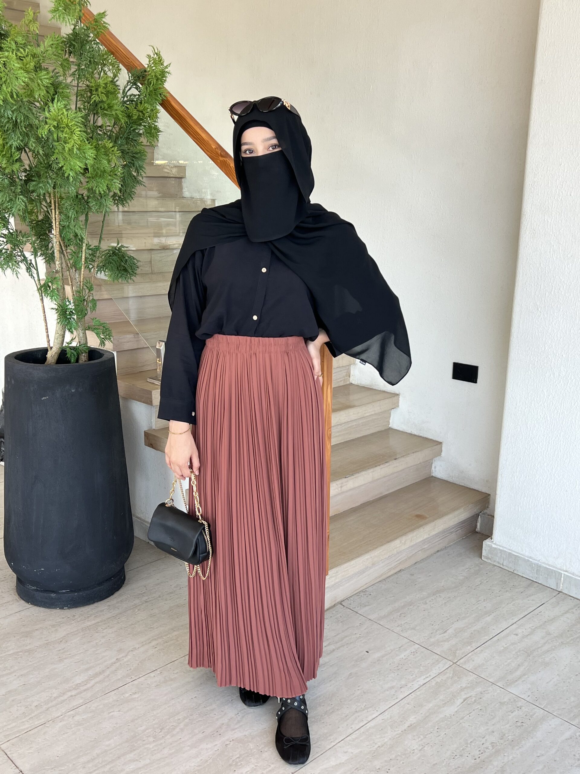 Pleated skirt made from imported crepe fabric (Dusty rose) - Image 6