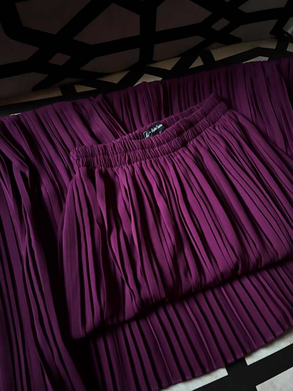 Pleated skirt made from imported crepe fabric (Maron) - Image 7